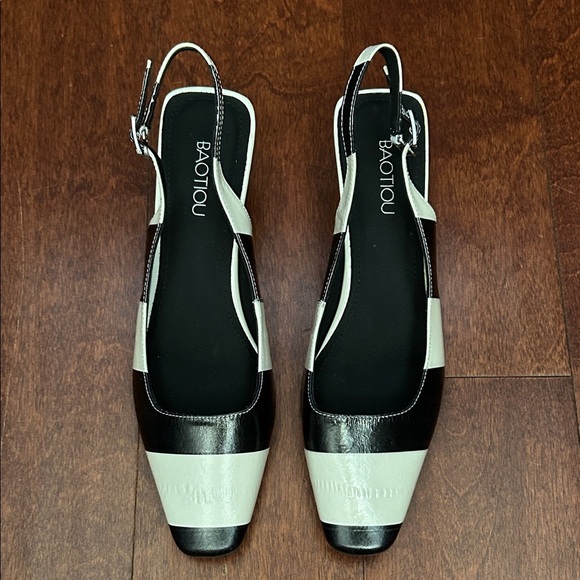 Fabulous Black and Ivory Leather Slingback Heels with Square Toes, Size 6.5 - Picture 4 of 16